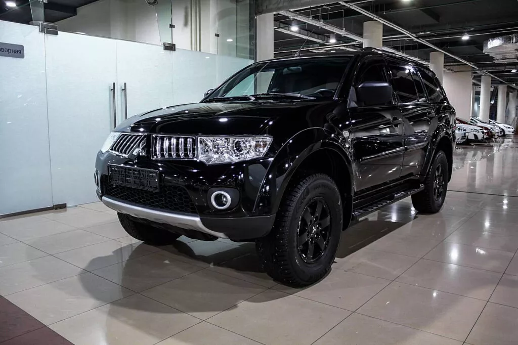 Купить Pajero Sport с пробегом
