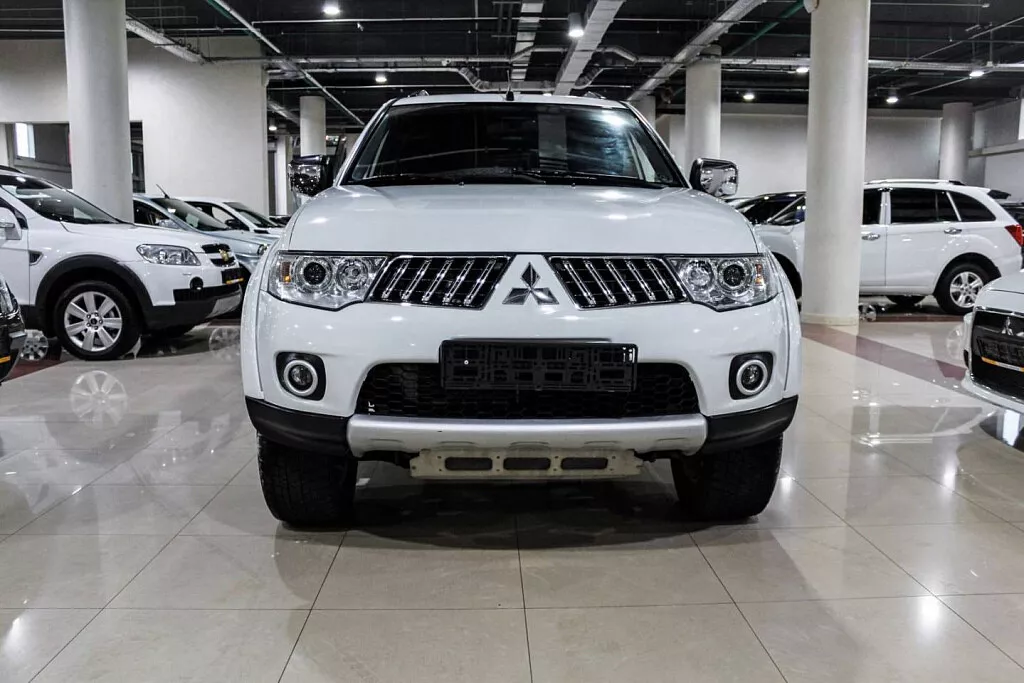 Купить Pajero Sport с пробегом
