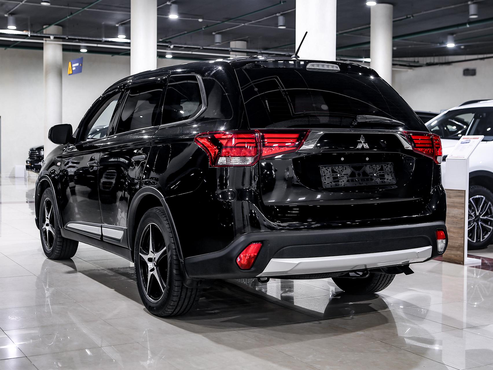 Купить Outlander с пробегом