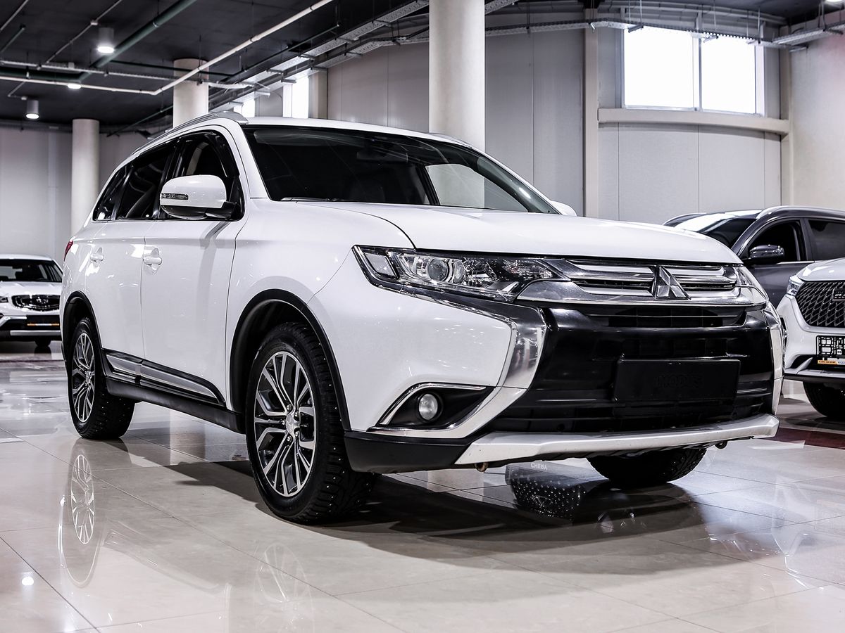 Купить Outlander с пробегом