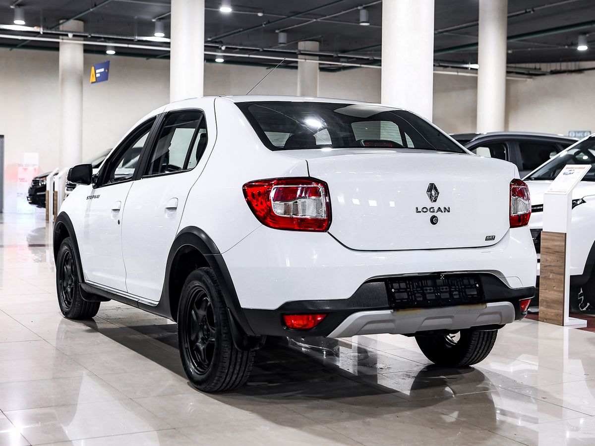 Купить Logan с пробегом